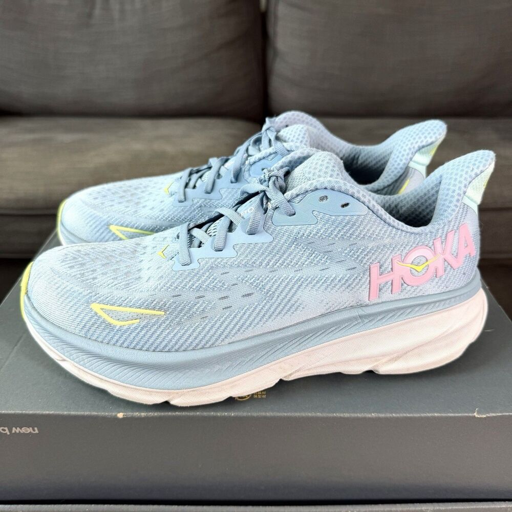 Hoka One One Clifton 9 Light Blue Running Shoes Women's Size 10.5D Wide